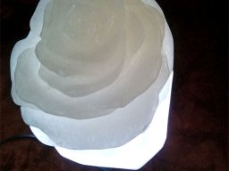 گل سنگی چراغ دار